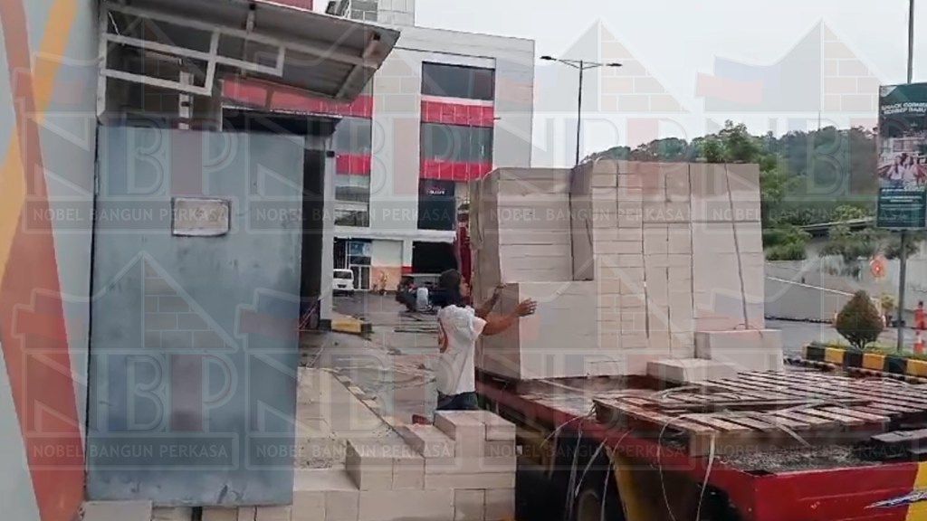 armada pengiriman bata ringan hebel colt diesel double